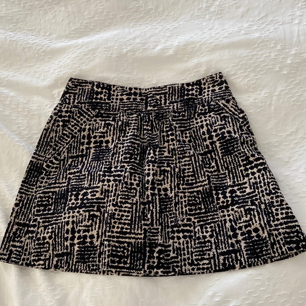 NWOT Forever 21 Patterned Mini Skirt
